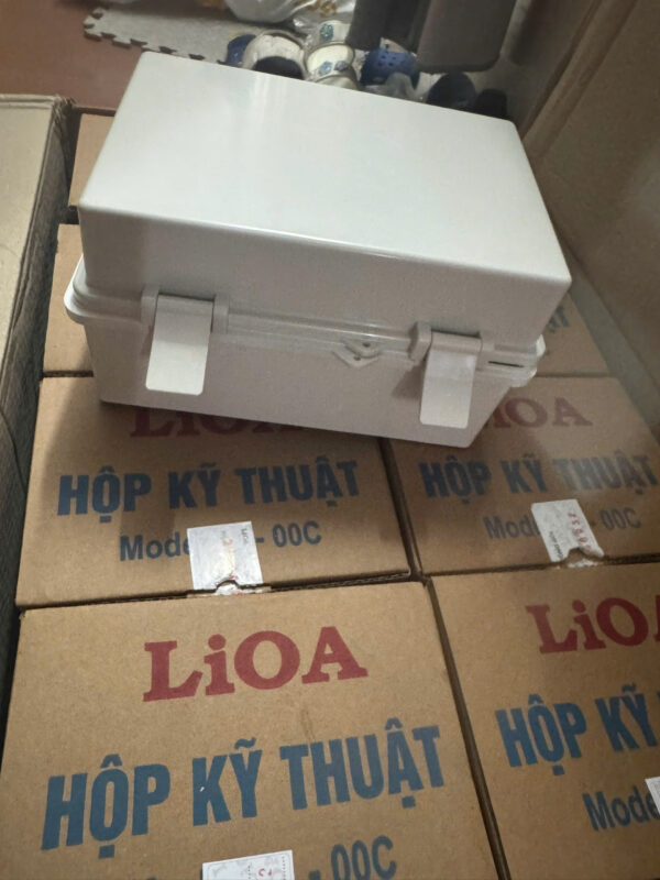hộp kiểm tra tiếp địa nhựa